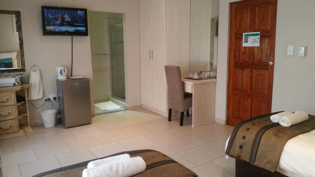 Summerset Place Country House Bela-Bela Bilik gambar