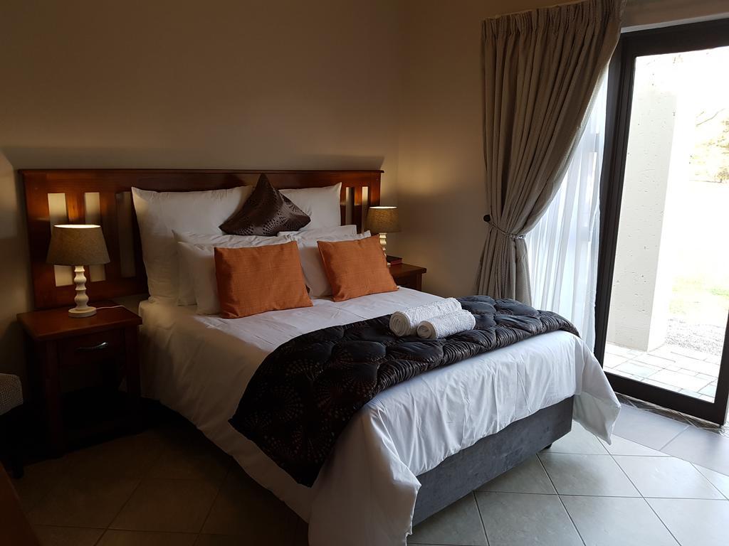 Summerset Place Country House Bela-Bela Bilik gambar